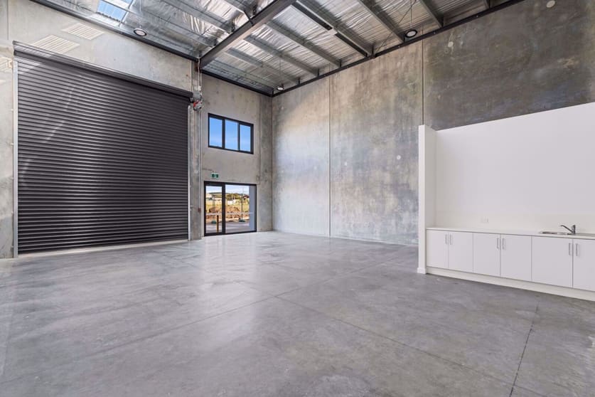 Click to view all images Warehouse 5/25 DeGoldis Road Fyansford VIC 3218 - Image 3