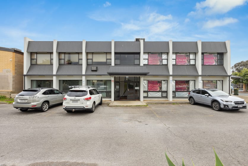 Click to view all images 3/198-200 Main South Road Morphett Vale SA 5162 - Image 1