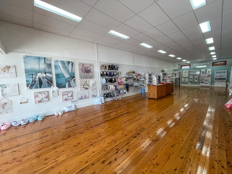 Click to view all images 61A Wentworth Street Port Kembla NSW 2505 - Image 3