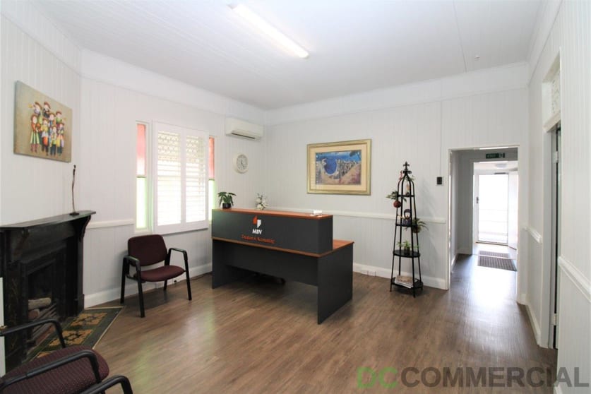 Click to view all images 90 Herries Street East Toowoomba QLD 4350 - Image 1