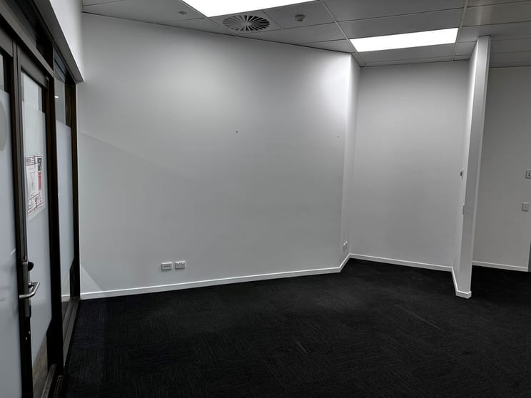 Click to view all images Tenancy G5/NT House 44 Bath Street Alice Springs NT 0870 - Image 2