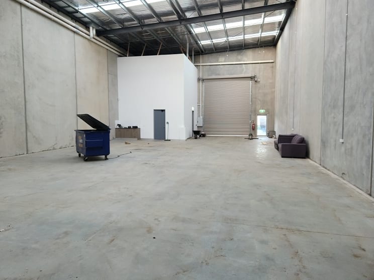 Click to view all images 10B Bonview Circuit Truganina VIC 3029 - Image 3