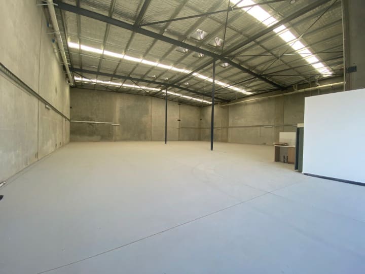 Click to view all images 2/26 Tom Thumb Avenue South Nowra NSW 2541 - Image 3