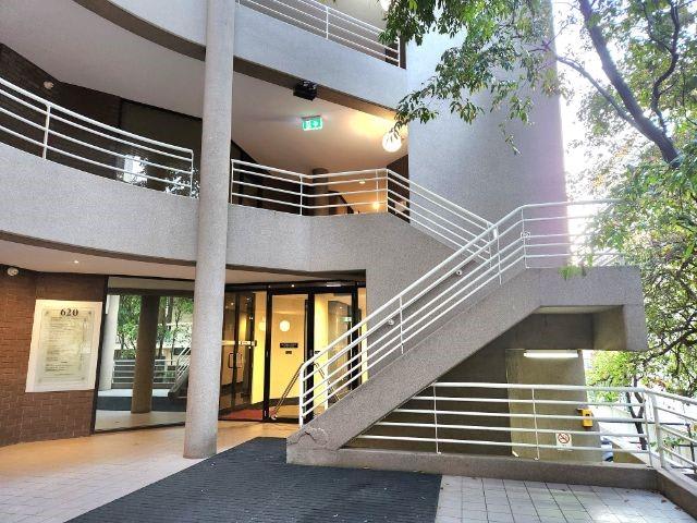 Click to view all images Unit 108/620 St Kilda Road Melbourne VIC 3000 - Image 3