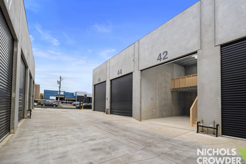 Click to view all images 42/2-6 Roberna Street Moorabbin VIC 3189 - Image 2