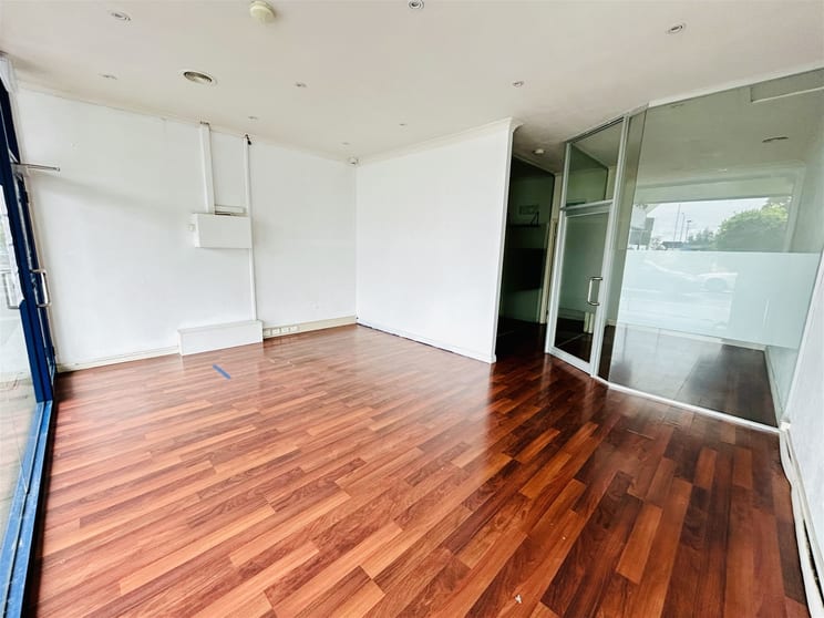 Click to view all images 185 High Street Thomastown VIC 3074 - Image 3
