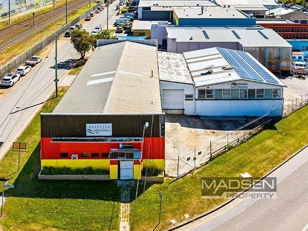 Click to view all images 39 Railway Parade Rocklea QLD 4106 - Image 1