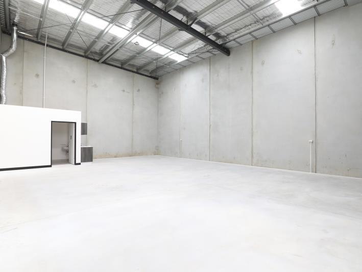 Click to view all images Unit 42/42/2 Thomsons Road Keilor Park VIC 3042 - Image 3