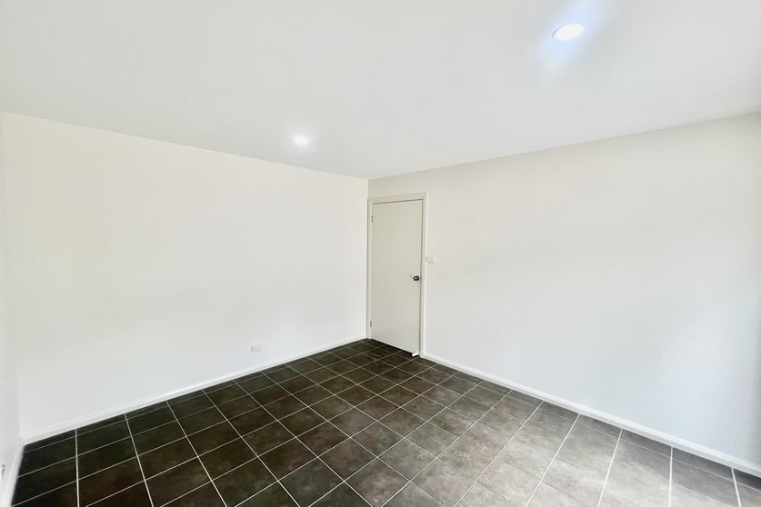 Click to view all images 27-29 Trade Circuit Wauchope NSW 2446 - Image 2