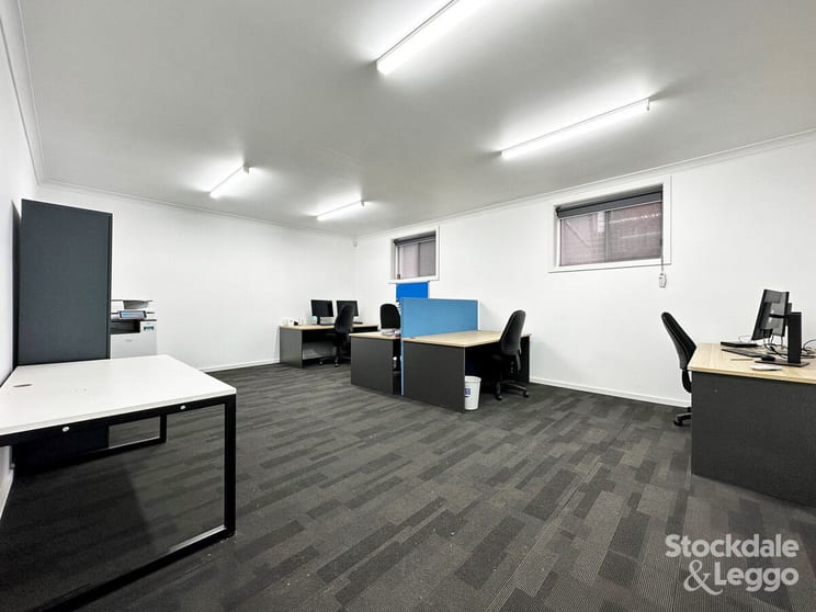 Click to view all images 52 Williams Road Shepparton VIC 3630 - Image 3