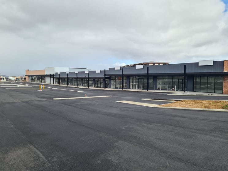 Click to view all images Cnr Fosters Road/Folland Avenue Lightsview SA 5085 - Image 2