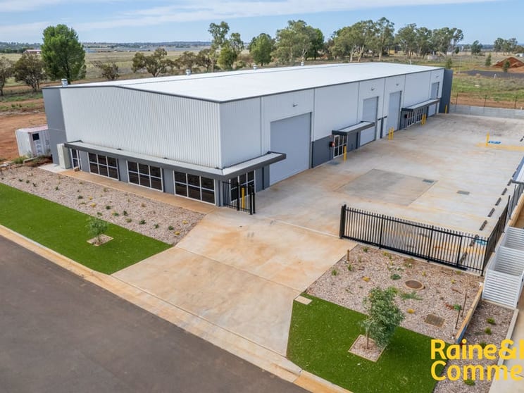 Click to view all images 1/13 Blueridge Drive Dubbo NSW 2830 - Image 1