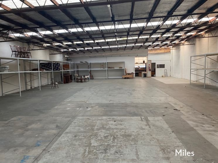 Click to view all images 42 Vernon Avenue Heidelberg West VIC 3081 - Image 3