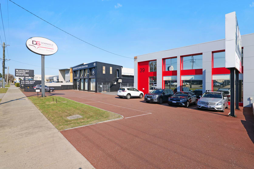 Click to view all images 39 Welshpool Road Welshpool WA 6106 - Image 1