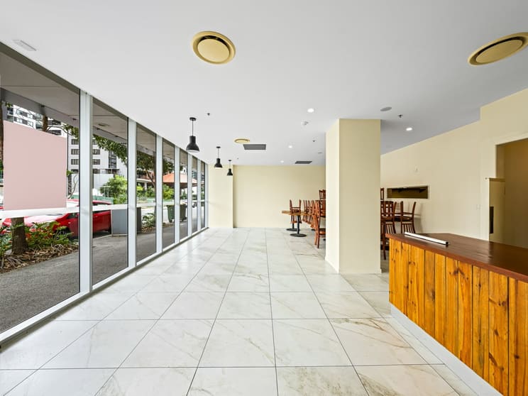 Click to view all images 13/64 Manning St South Brisbane QLD 4101 - Image 2