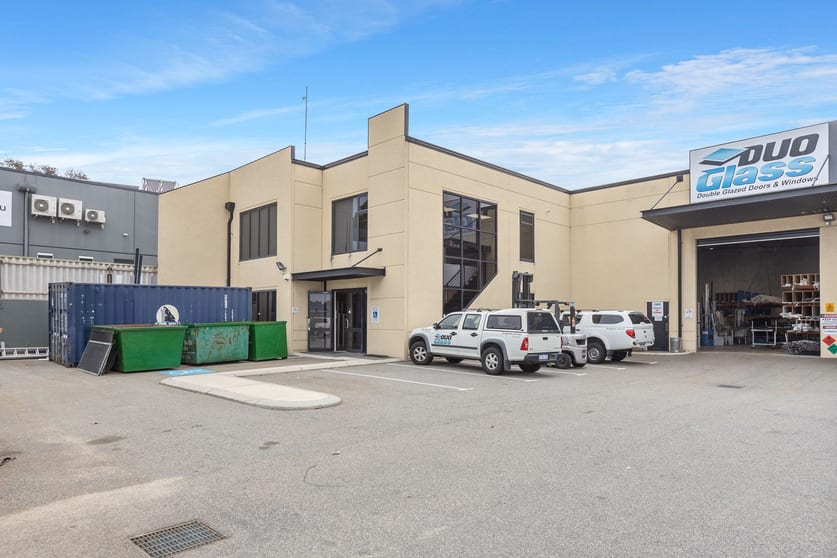 Click to view all images 1/52 Winton Road Joondalup WA 6027 - Image 1