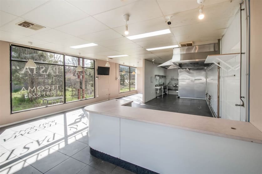 Click to view all images 2/1527 Burwood Highway Tecoma VIC 3160 - Image 2