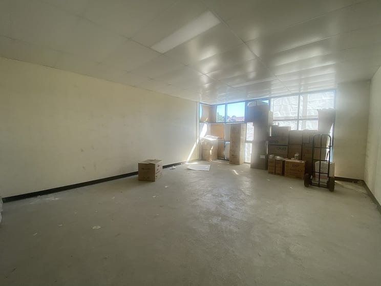 Click to view all images 4/46 Elizabeth Street Campsie NSW 2194 - Image 2