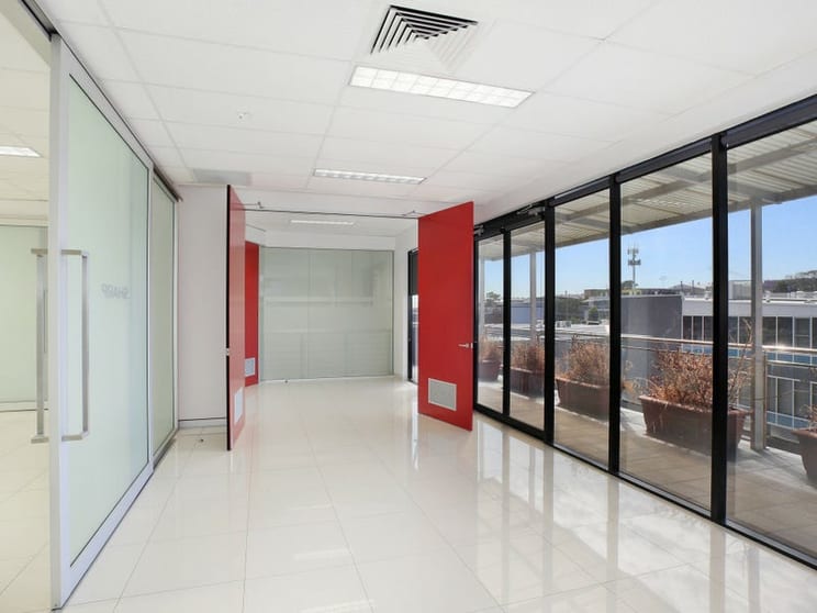 Click to view all images 96 Hotham Parade Artarmon NSW 2064 - Image 2