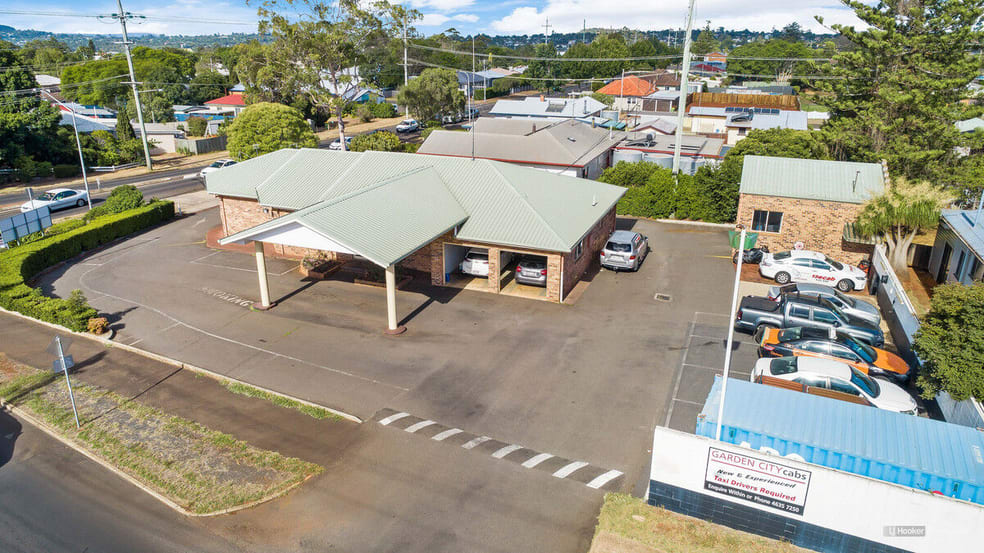 Click to view all images 84 Drayton Road Harristown QLD 4350 - Image 1