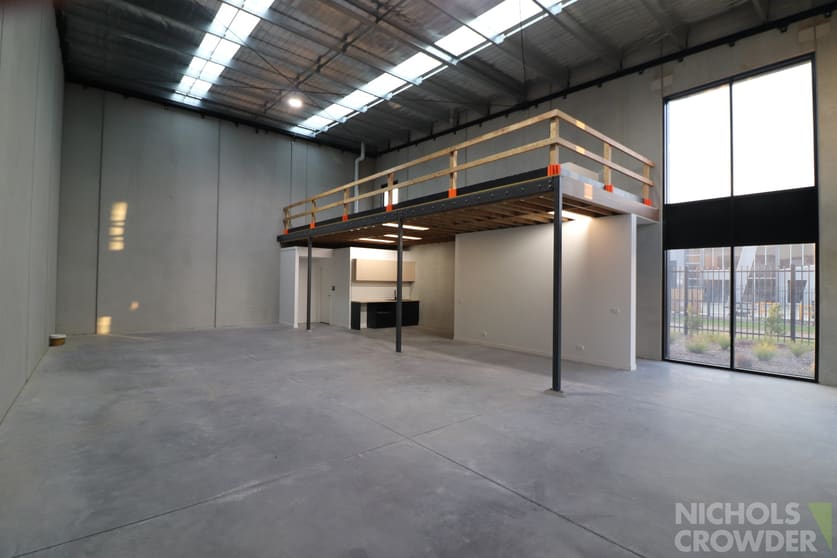 Click to view all images 65 Star Point Place Hastings VIC 3915 - Image 3