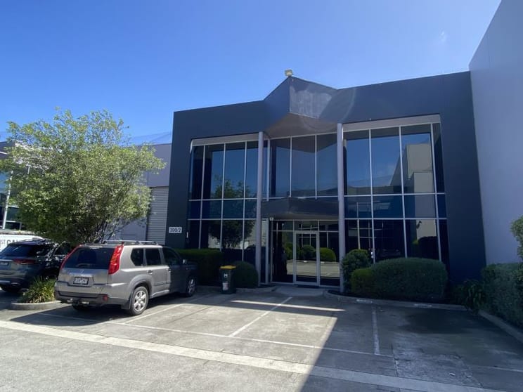 Click to view all images Unit 2, 200 Turner Street Port Melbourne VIC 3207 - Image 1