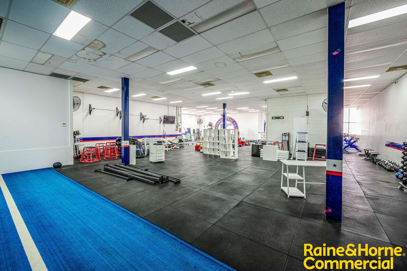 Click to view all images Shop 1/40 Ben Lomond Road Minto NSW 2566 - Image 3
