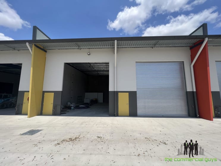 Click to view all images 27/10-12 Cerium St Narangba QLD 4504 - Image 1