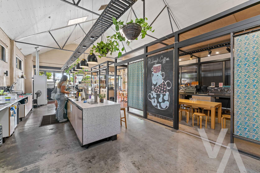 Click to view all images 81 Maitland Road Islington NSW 2296 - Image 3