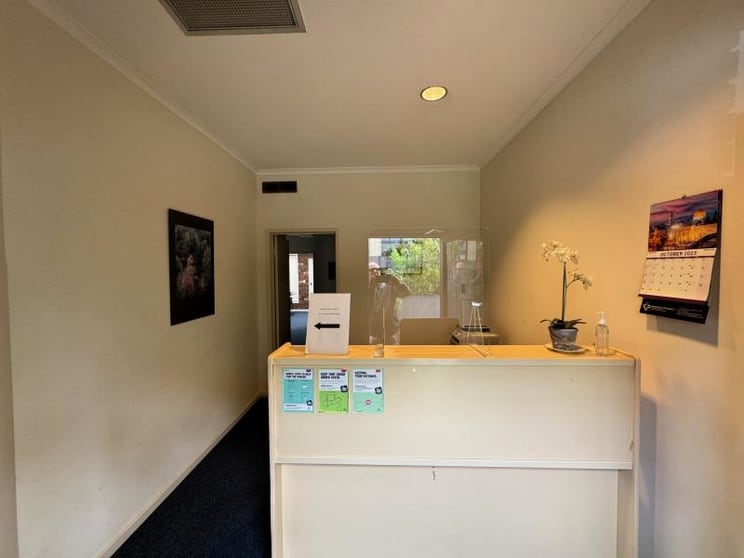 Click to view all images Suite 3, 94 Kooyong Road Caulfield VIC 3162 - Image 2