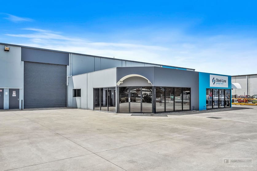 Click to view all images Unit 2/237 Kennedy Drive Cambridge TAS 7170 - Image 1