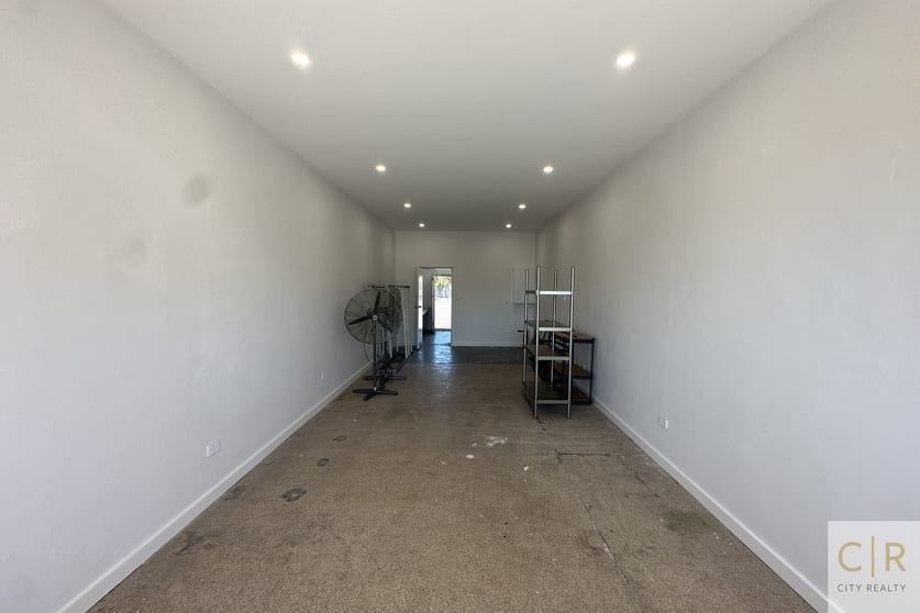 Click to view all images 1/329-331 Henley Beach Road Brooklyn Park SA 5032 - Image 3