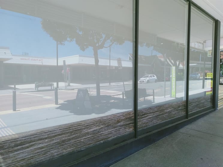 Click to view all images Redcliffe QLD 4020 - Image 1