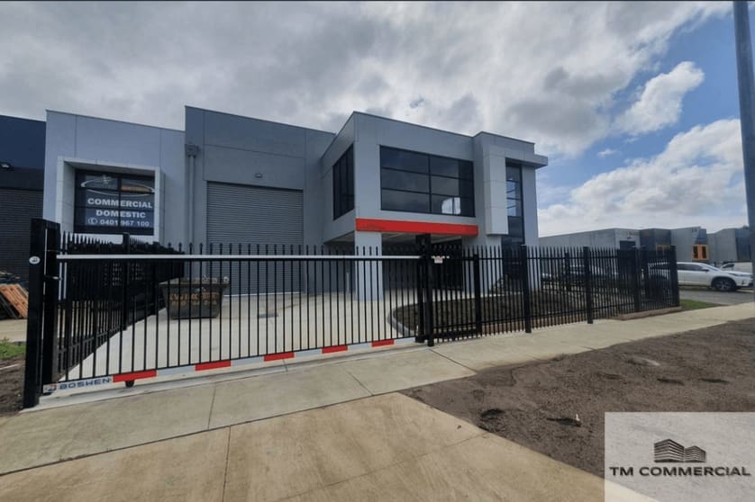 Click to view all images 1/1 Trade Way Cranbourne West VIC 3977 - Image 2