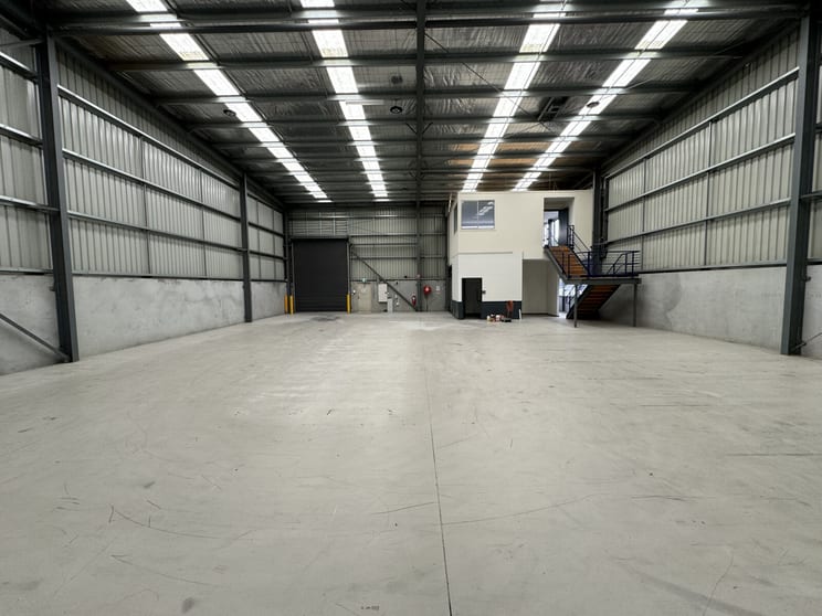 Click to view all images Unit 2/52 Cambria Road Keysborough VIC 3173 - Image 2