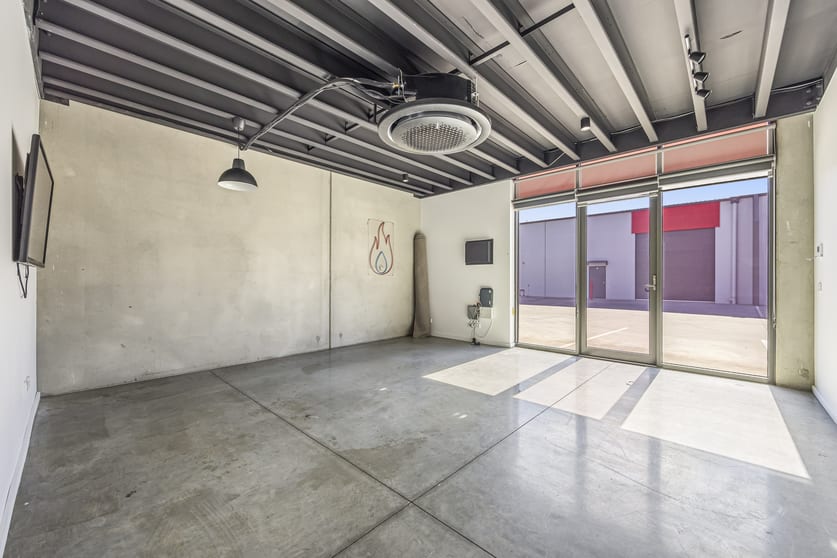 Click to view all images 11/12 Builders Close Wendouree VIC 3355 - Image 3