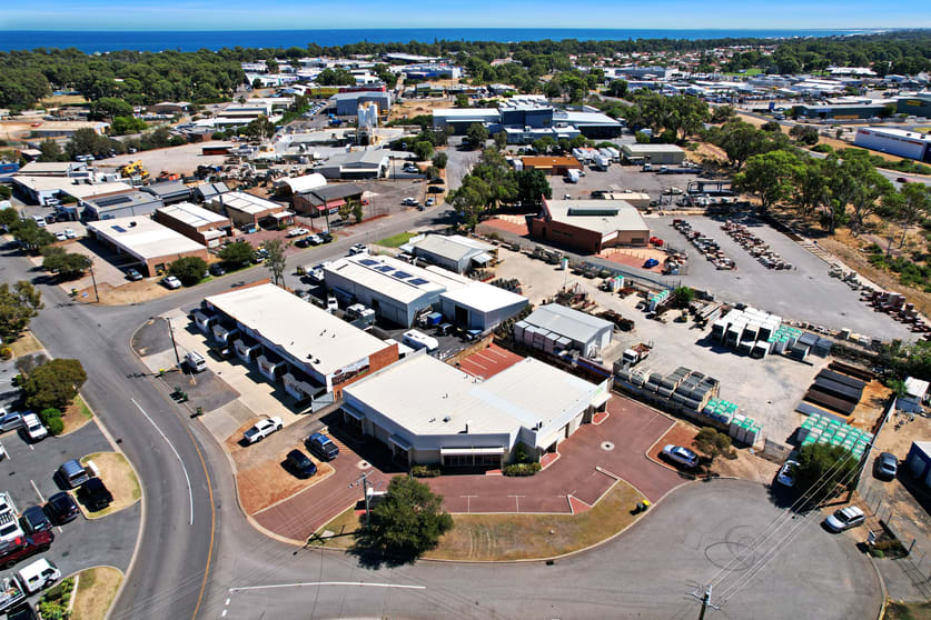 Click to view all images Unit 3/14 Rafferty Road Mandurah WA 6210 - Image 3