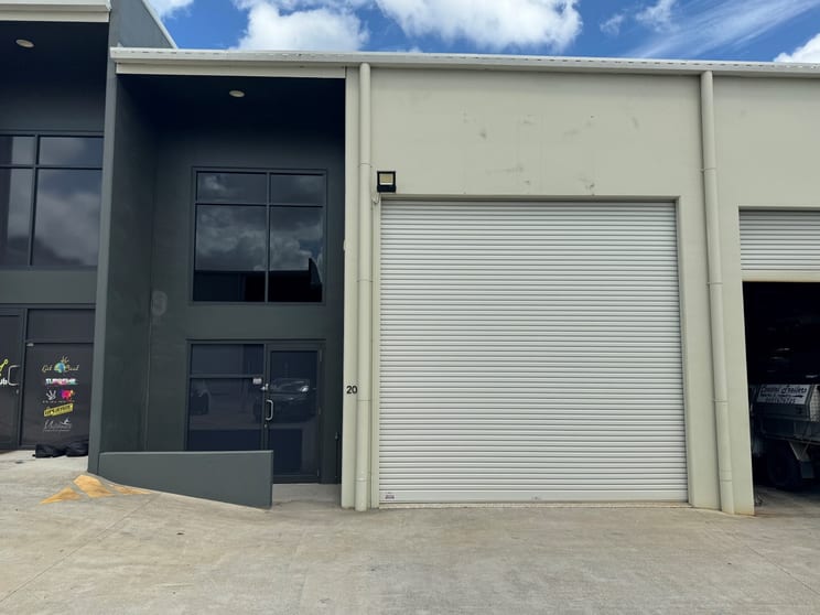 Click to view all images 20/34-36 Claude Boyd Parade Corbould Park QLD 4551 - Image 3