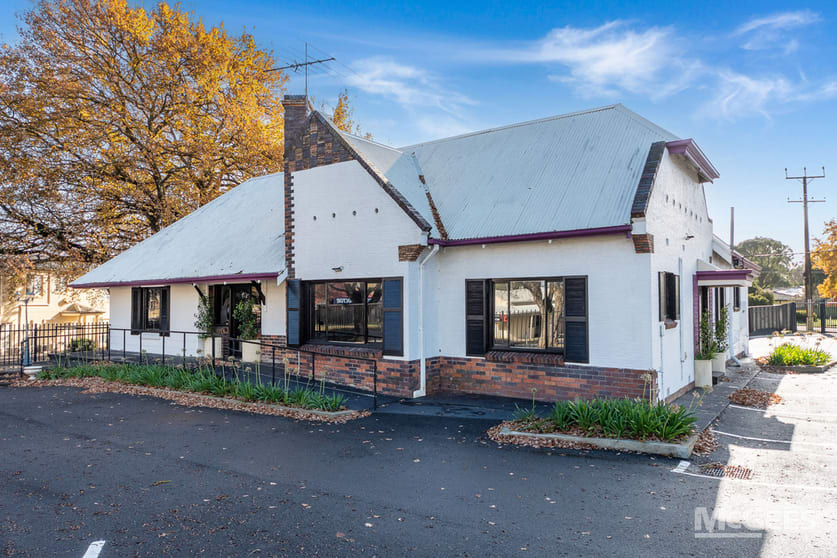Click to view all images 57A Wellington Road Mount Barker SA 5251 - Image 1