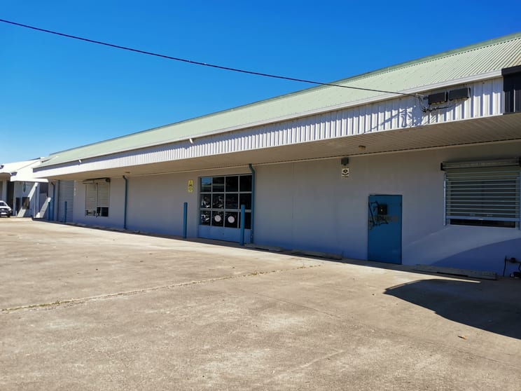 Click to view all images 2 Roxanne Place Newcomb VIC 3219 - Image 1