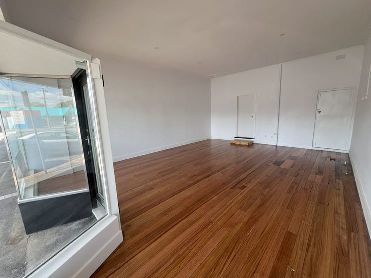 Click to view all images 754 North Road Ormond VIC 3204 - Image 3