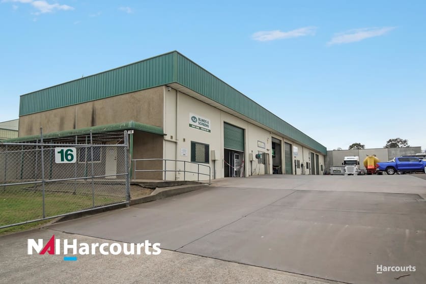 Click to view all images 1/16 Millwood Avenue Narellan NSW 2567 - Image 2