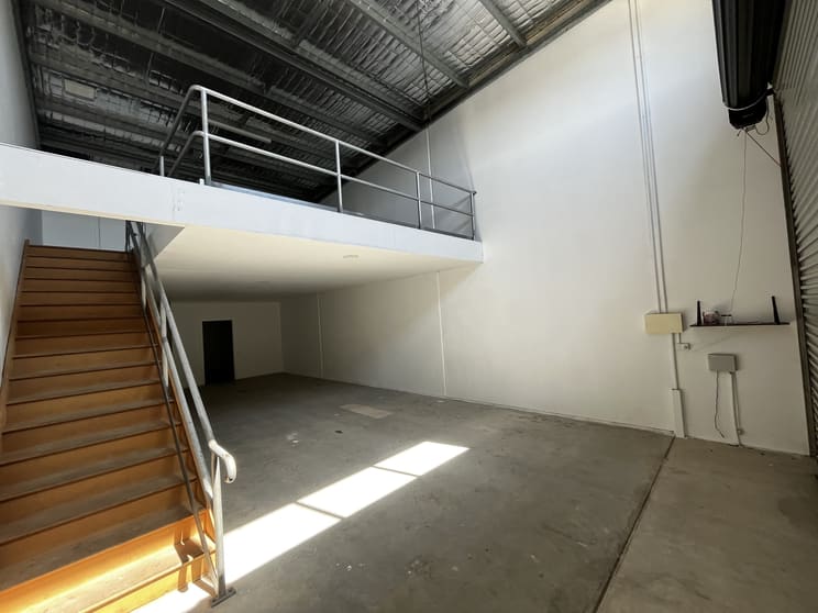 Click to view all images 5/4 Edge Street Boolaroo NSW 2284 - Image 2