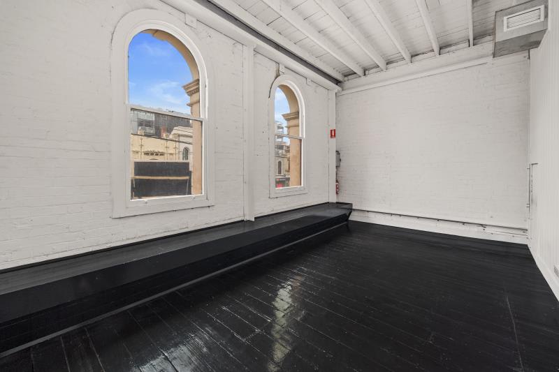 Click to view all images Level 1/298 Clarendon St South Melbourne VIC 3205 - Image 1
