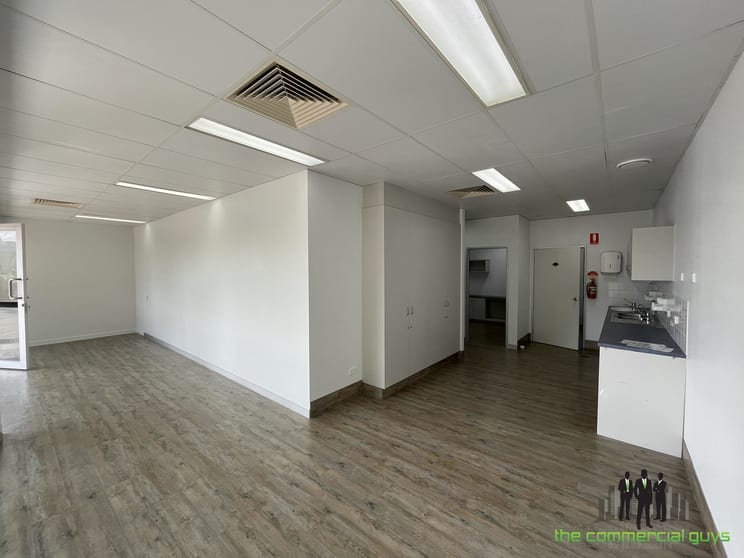 Click to view all images 10-11/57 Ashmole Rd Redcliffe QLD 4020 - Image 2