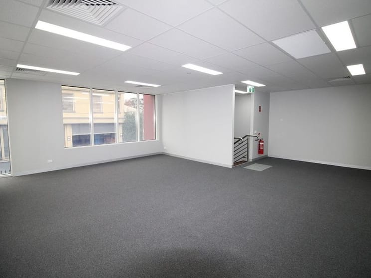 Click to view all images 2 George Street Blackburn VIC 3130 - Image 3