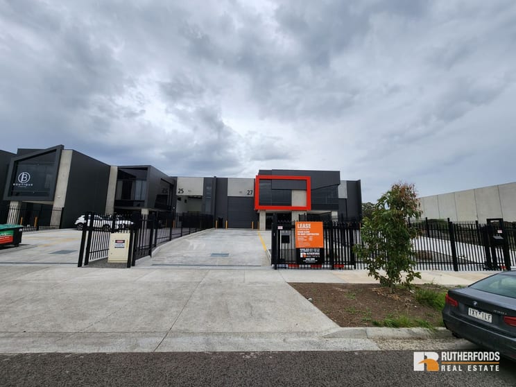 Click to view all images 27 Jutland Way Epping VIC 3076 - Image 3