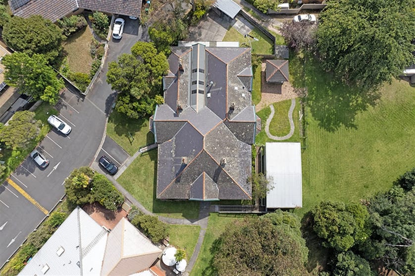 Click to view all images 40 Warrandyte Road Ringwood VIC 3134 - Image 2