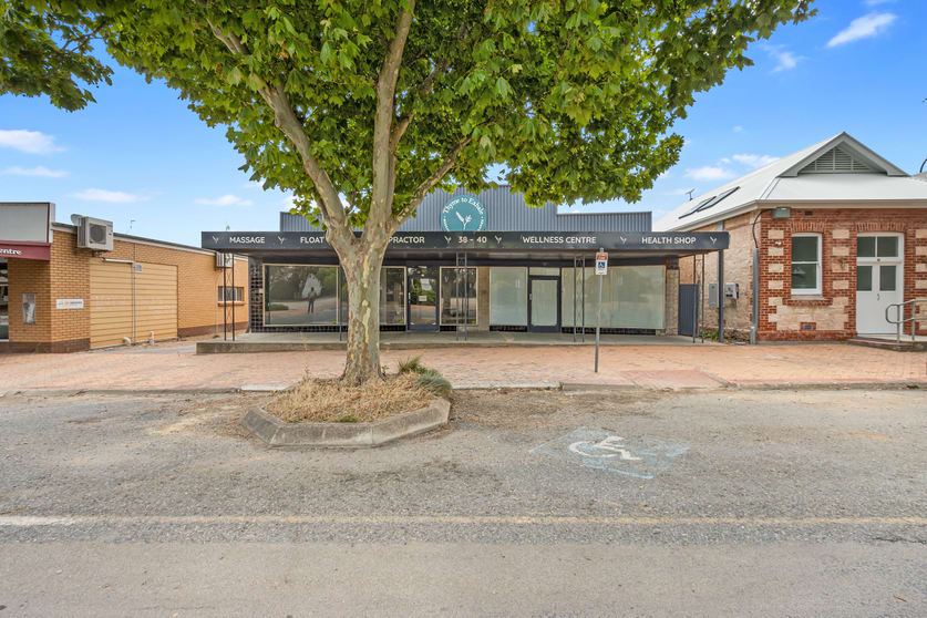 Click to view all images 38-40 Robert Street Maitland SA 5573 - Image 2