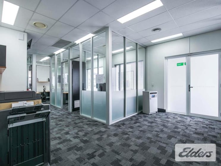 Click to view all images 121 Logan Road Woolloongabba QLD 4102 - Image 2